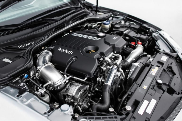 Moteurs Puretech : c'est les seuls modèles qui peuvent encore rouler en toute fiabilité en France.jpg